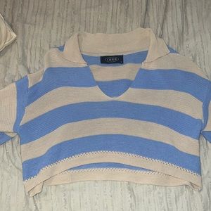 Cropped collared tee